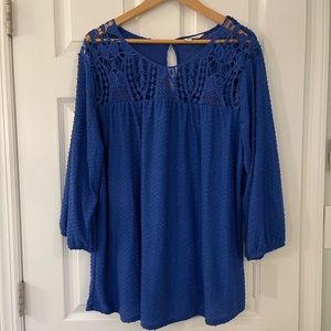 Vibrant Royal blue textured top with lace 2x